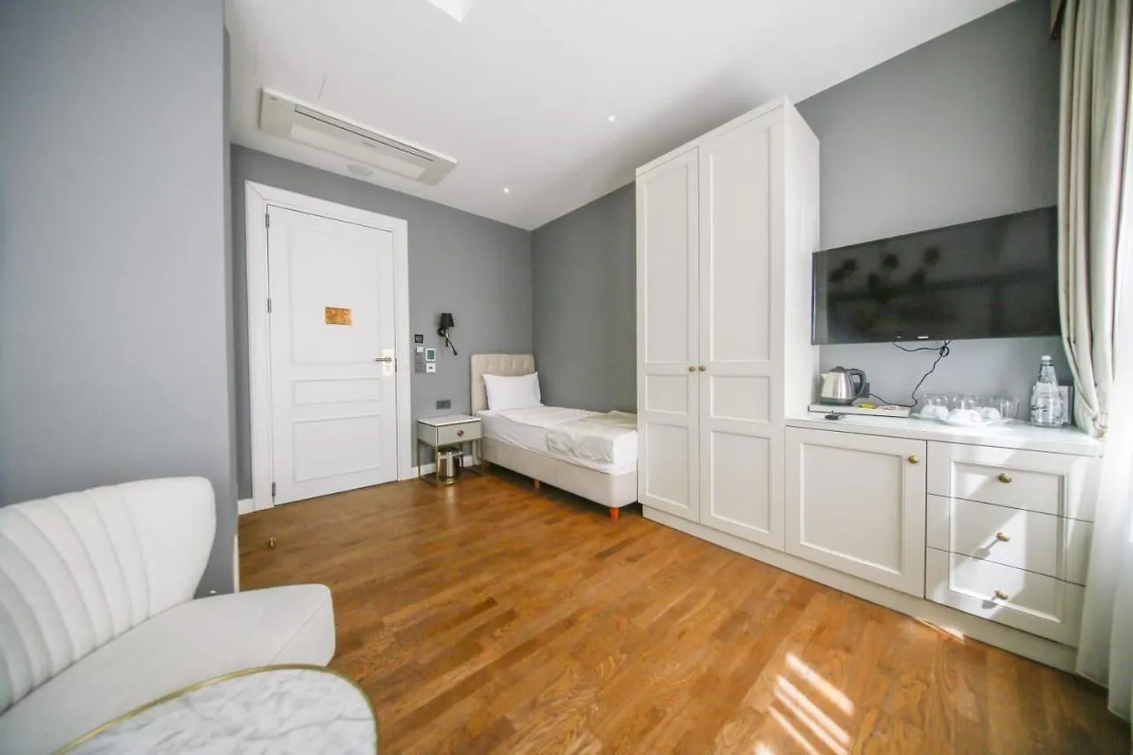 Royal Tophane Istanbul Hotel