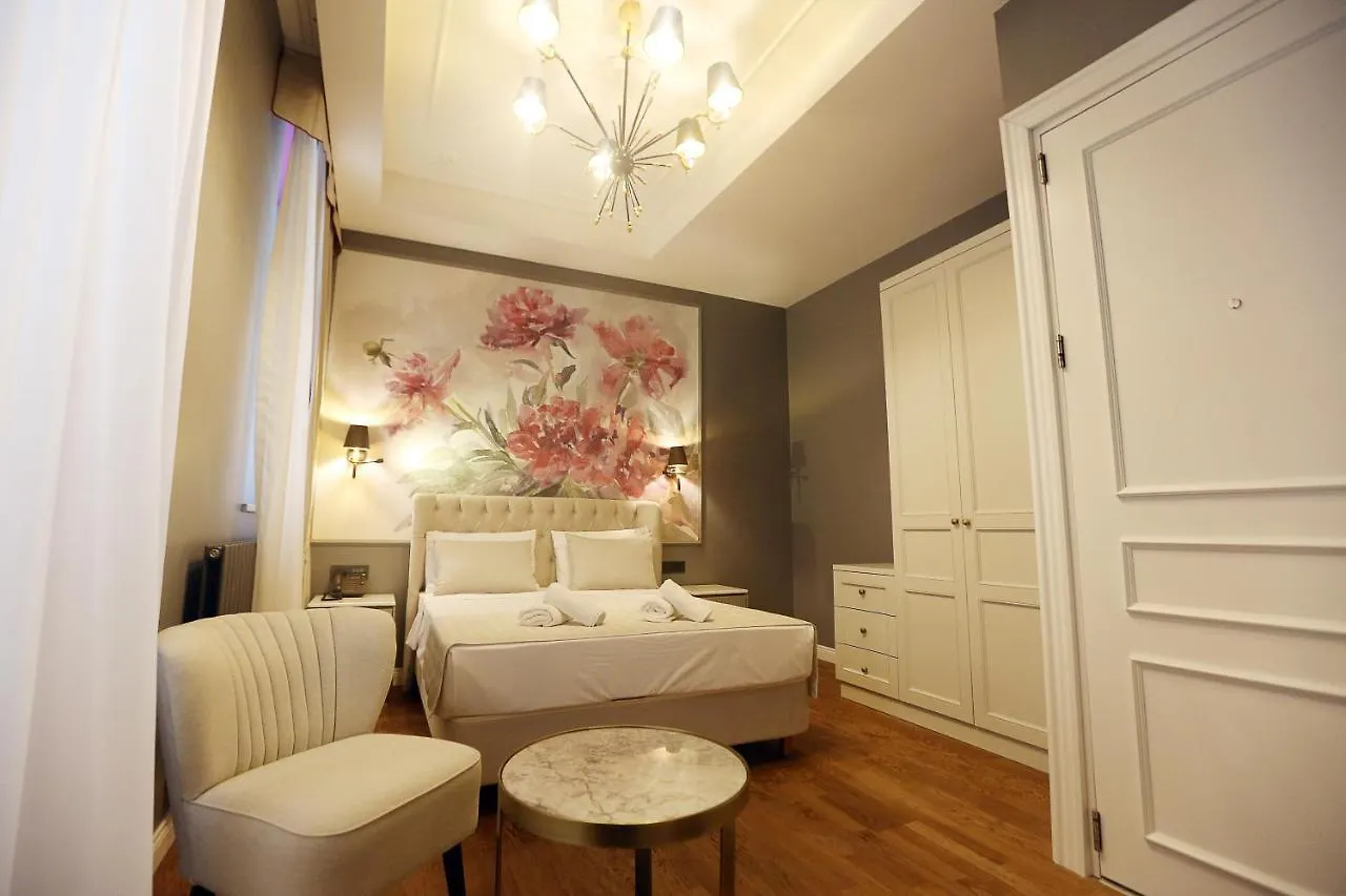 Royal Tophane Istanbul Hotel